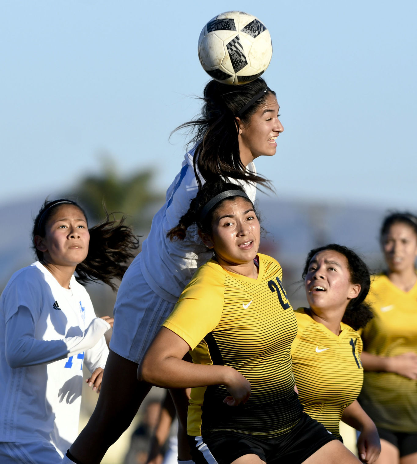 012320 Lompoc Cabrillo g soccer 01.jpg
